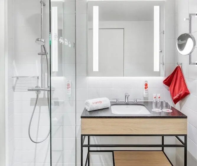 ビジネスルーム, Intercityhotel Saarbrücken