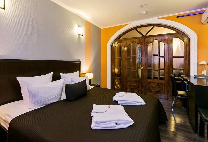 Люкс Повышенной Комфортности, Uninn Hotel Vnukovo