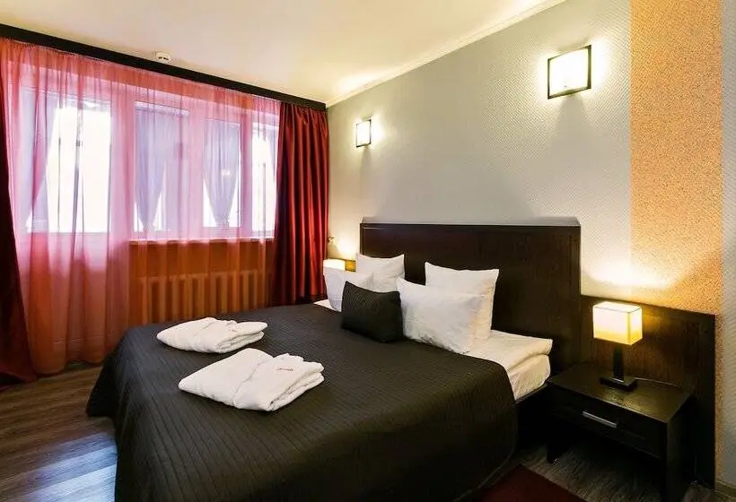 سوییت لوکس, Uninn Hotel Vnukovo