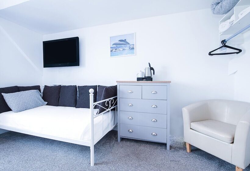 Quarto Estandar, The Pier