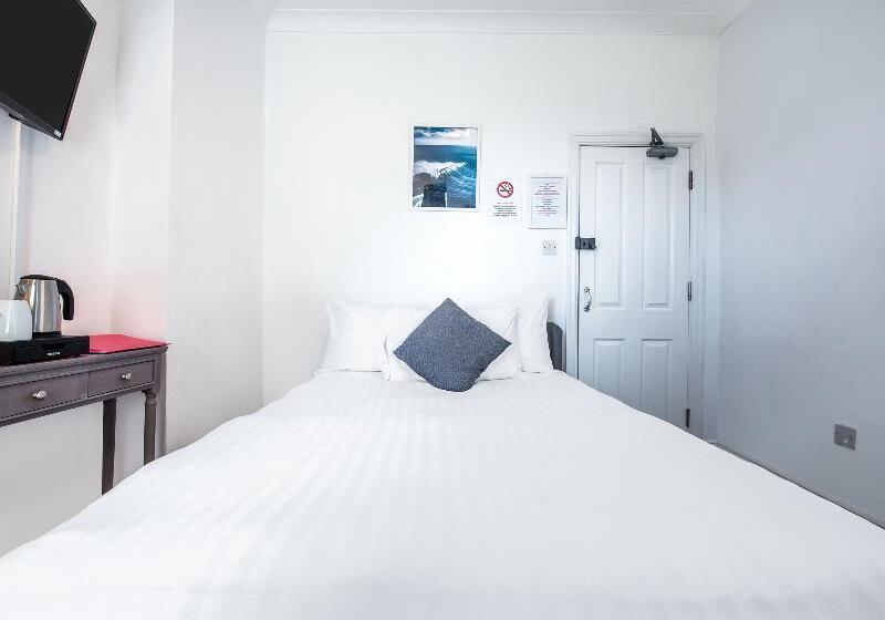 Quarto Estandar, The Pier