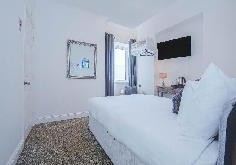 Quarto Estandar, The Pier