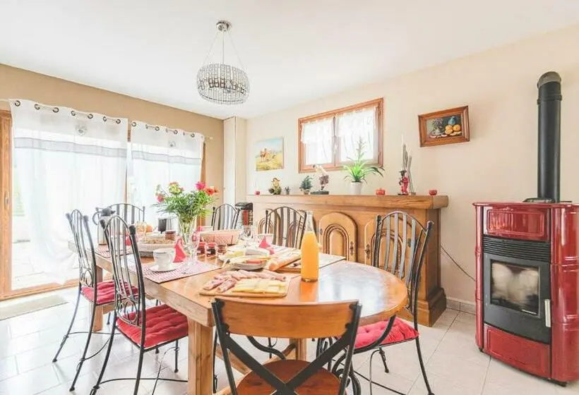 スタンダードルーム, Chambres D Hôtes Les Colombes