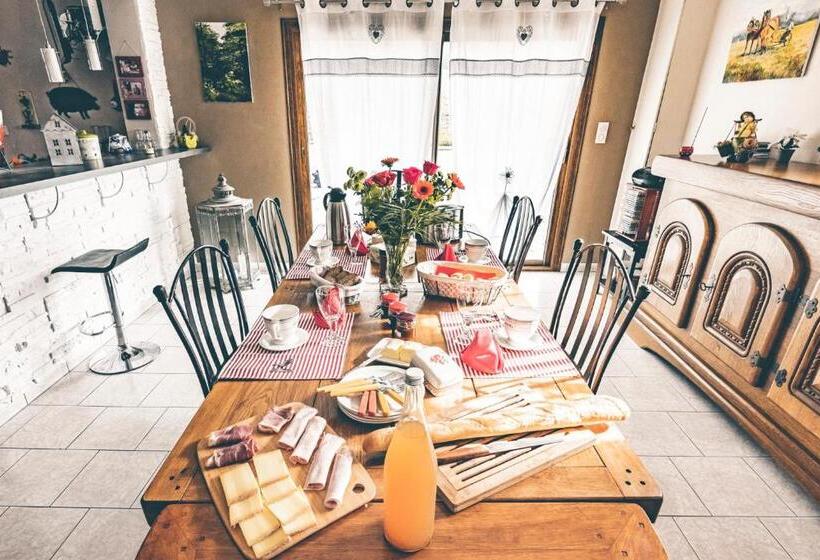 غرفة عائلية, Chambres D Hôtes Les Colombes