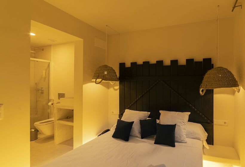 غرفة إقتصادية, Paiise Hotels