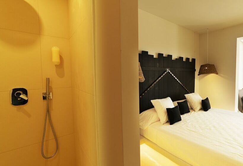 经济房, Paiise Hotels