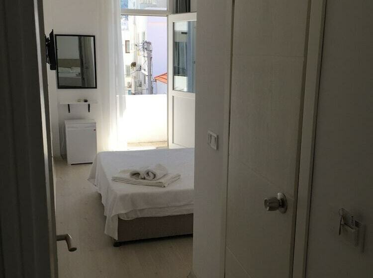 スタンダードルーム, R House