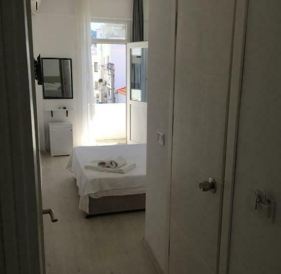 スタンダードルーム, R House