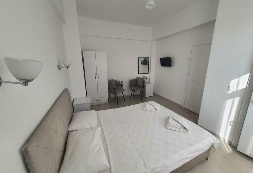 スタンダードルーム, R House