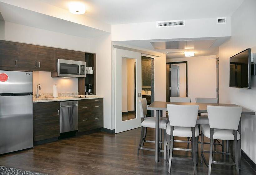 مجموعه ویستا شهر, Towneplace Suites Nashville Downtown/capitol District