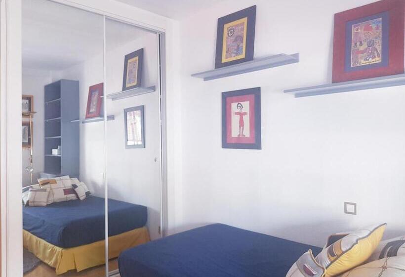 اتاق لوکس یک تخته, Modern B&b Somosaguas