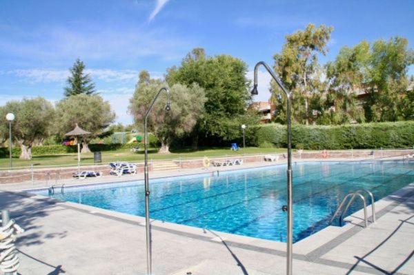 اتاق لوکس, Modern B&b Somosaguas