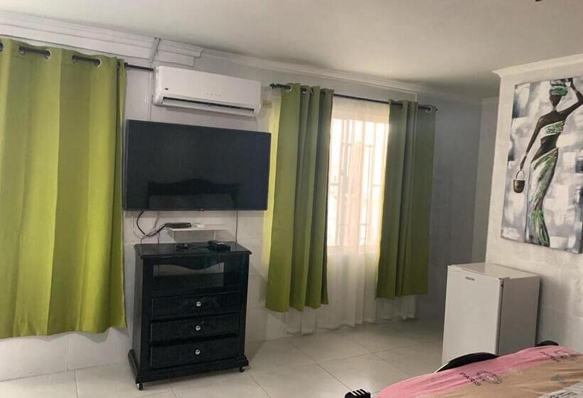 غرفة عائلية, Posada Cocos Place