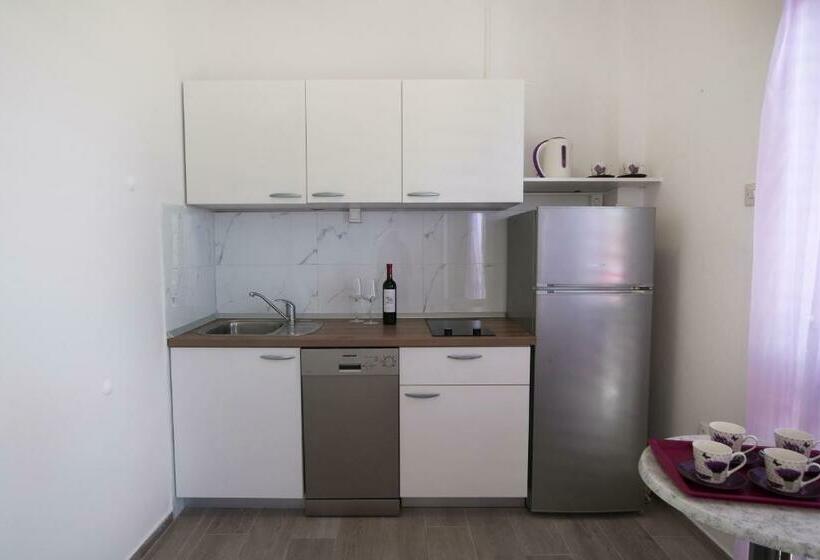 Tengerre néző Standard Stúdió Szoba, Apartmani Daša Tučepi