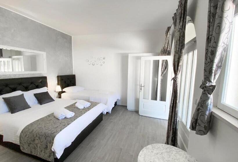 Standard Stúdió Terasszal, Apartmani Daša Tučepi