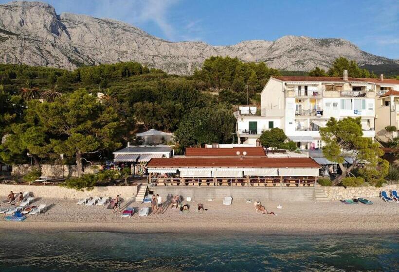 Háromszemélyes Basic Szoba, Apartmani Daša Tučepi