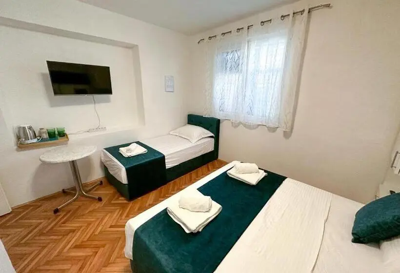 اتاق ساده سه نفره, Apartmani Daša Tučepi