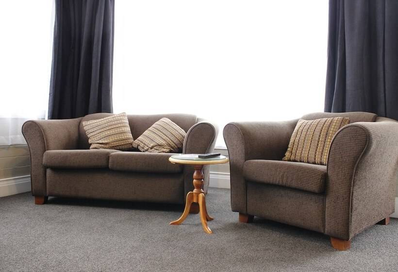 آپارتمان 1 خوابه, Colonial Motel