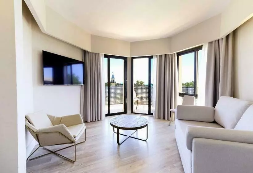 キングサイズベッドのスイートルーム, Doubletree By Hilton Islantilla Beach Golf Resort