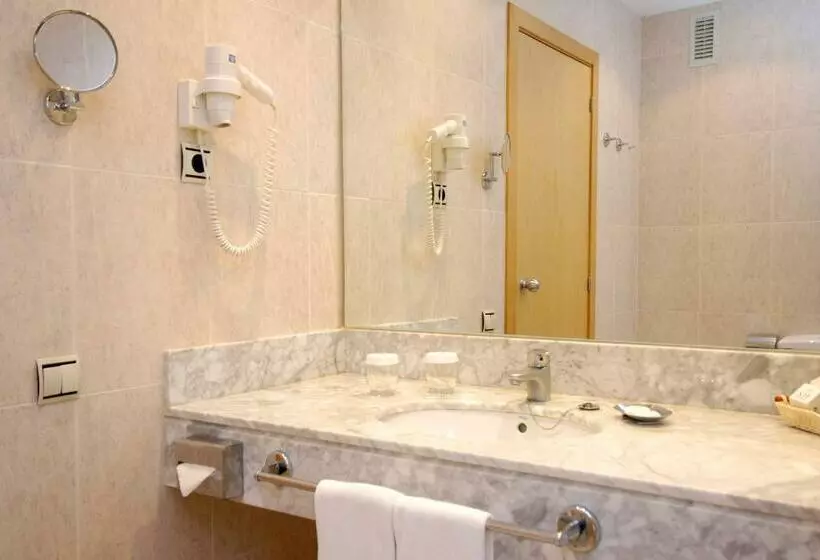 スタンダードルーム, Agh Canet