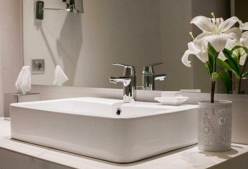 اتاق سوپریور, America Barcelona