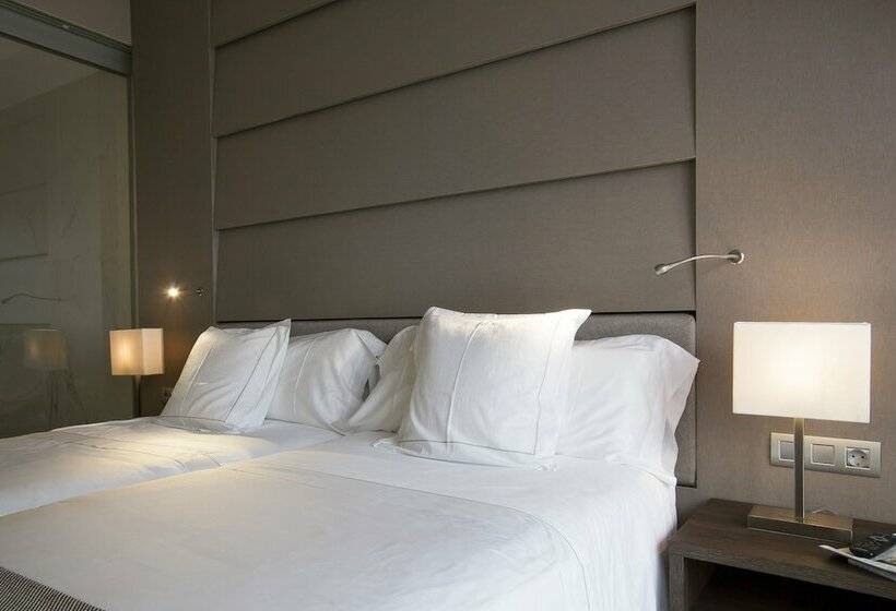 اتاق سوپریور, America Barcelona