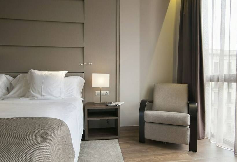 اتاق سوپریور, America Barcelona