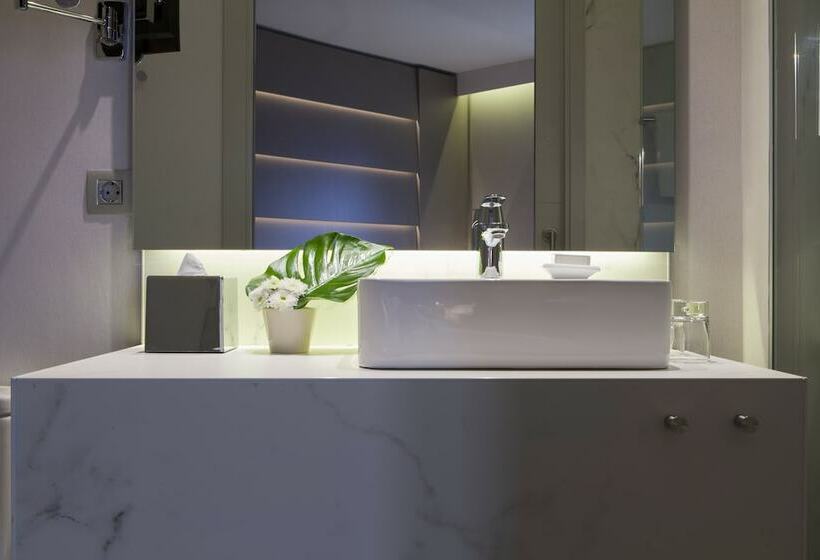 اتاق سوپریور, America Barcelona