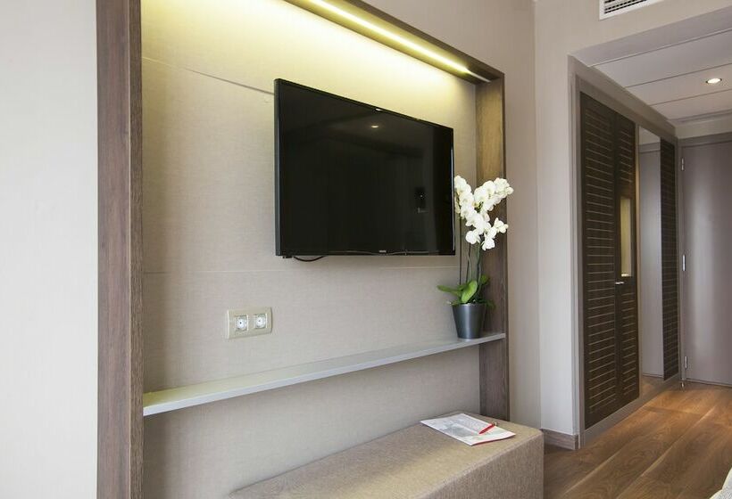 اتاق سوپریور, America Barcelona