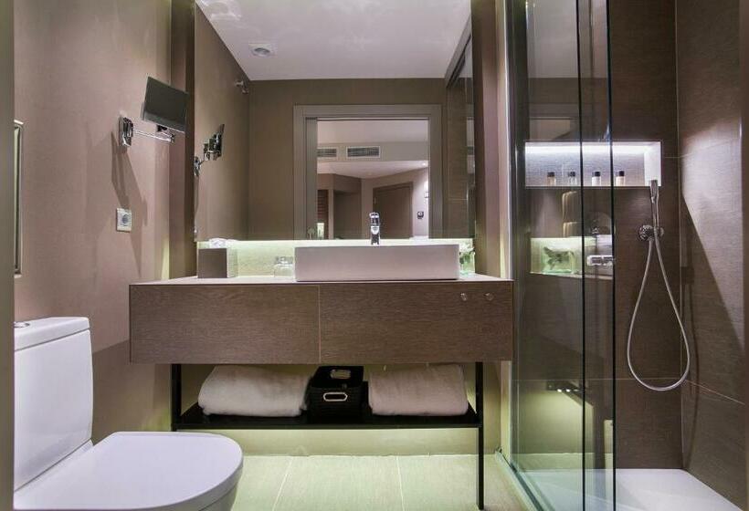 اتاق استاندارد چهار تخته, America Barcelona