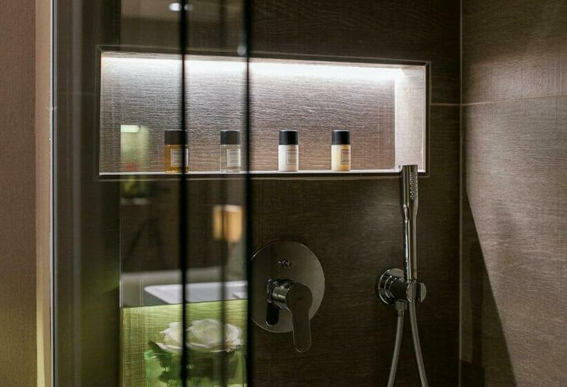 اتاق استاندارد چهار تخته, America Barcelona