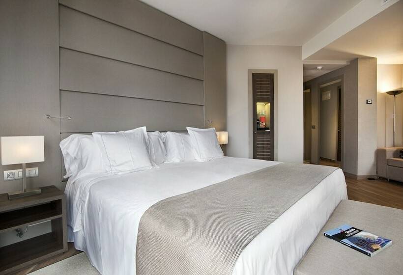 سوییت جونیور, America Barcelona