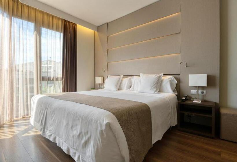 اتاق سوپریور, America Barcelona