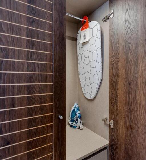 اتاق استاندارد چهار تخته, America Barcelona