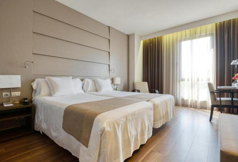 اتاق استاندارد چهار تخته, America Barcelona