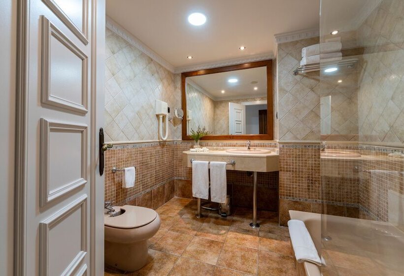 스탠다드 트리플 룸, Antequera Hills