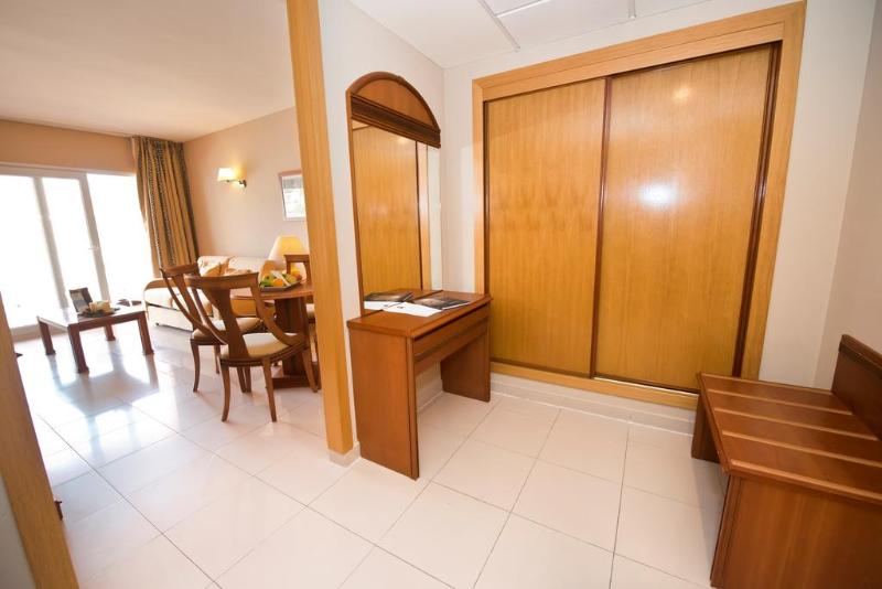 四人标准间, Bahia Tropical