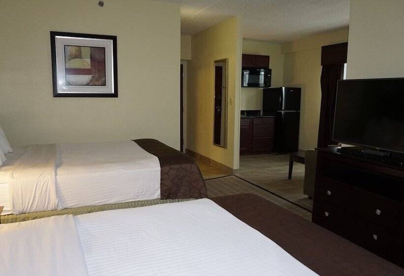 جناح لذوى الاحتياجات الخاصة, Best Western Airport Inn & Suites Cleveland