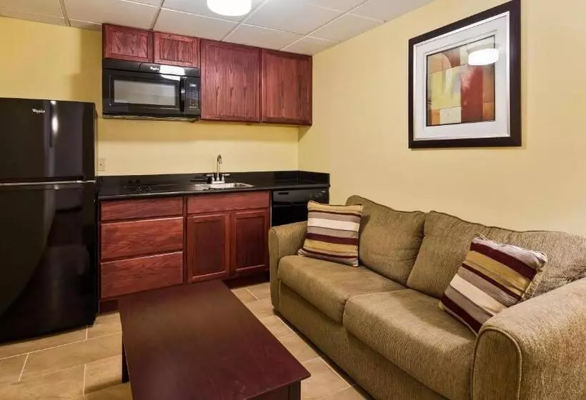 Sviitti, Best Western Airport Inn & Suites Cleveland
