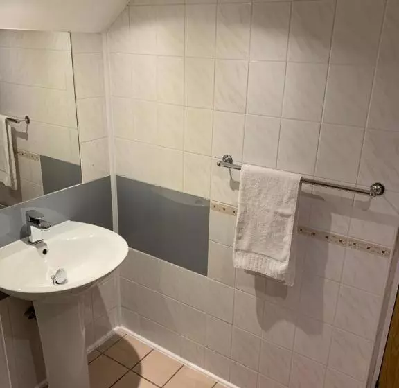 اتاق خانوادگی, Best Western Carlton