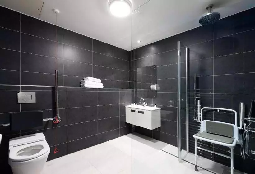 اتاق سوپریور برای معلولان, Best Western Carlton