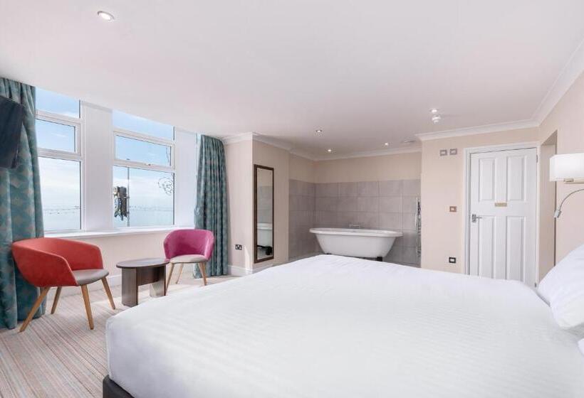 オーシャンビュージュニアスイート, Best Western Carlton