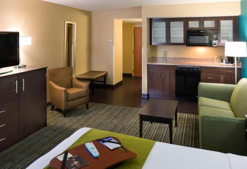 キングサイズベッドのスイートルーム, Best Western Plus Knoxville Cedar Bluff