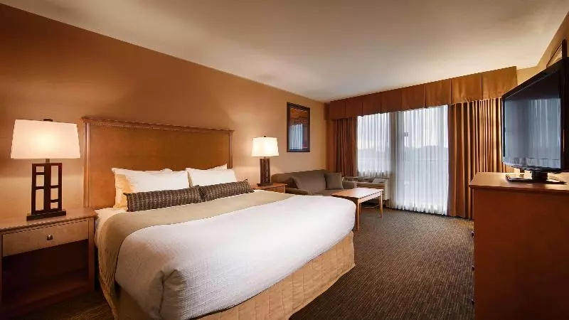 Standard-huone King-vuode, Best Western Plus Mission City Lodge