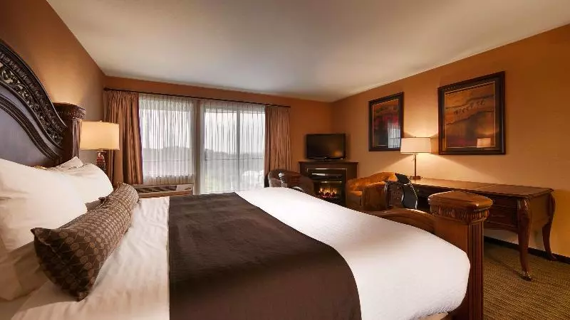 Standard-huone King-vuode, Best Western Plus Mission City Lodge