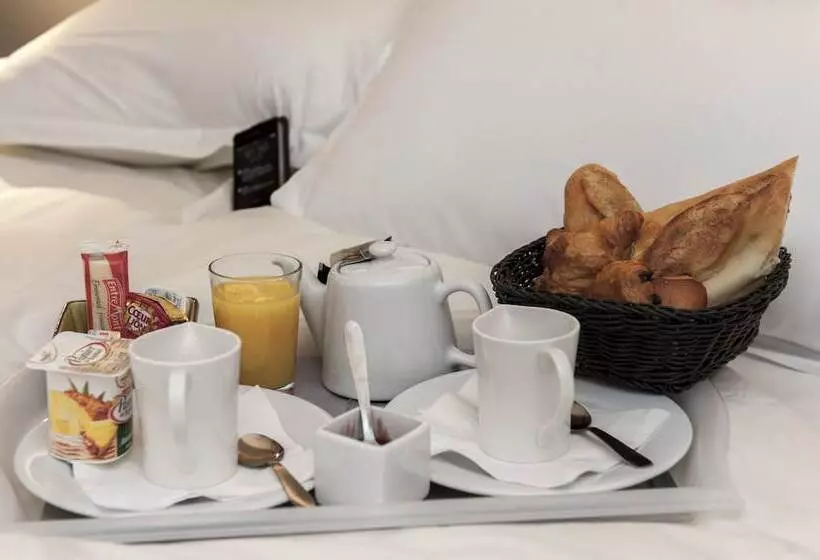 ファミリールーム, Brit Hotel Avignon Sud Le Calendal