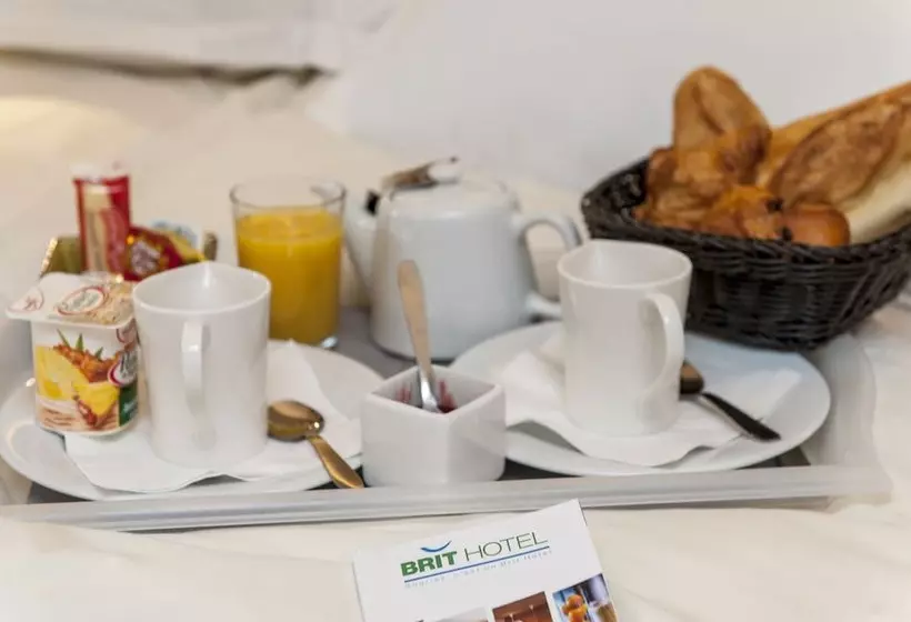 ファミリールーム, Brit Hotel Avignon Sud Le Calendal
