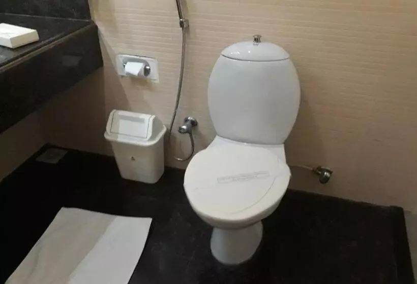 Executive Suite, Fort Munnar