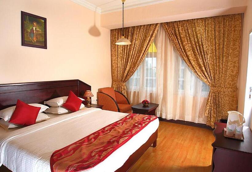 Executive Suite, Fort Munnar
