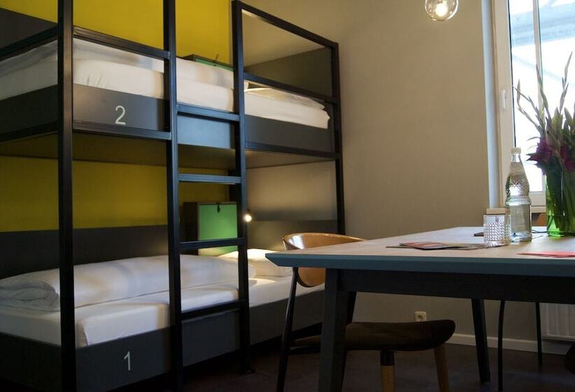تختخواب در اتاق مشترک, Grand Hostel Berlin Urban